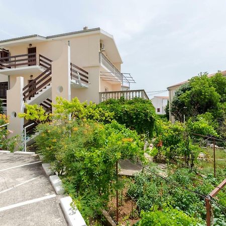 Apartment Damir Primosten Exterior photo