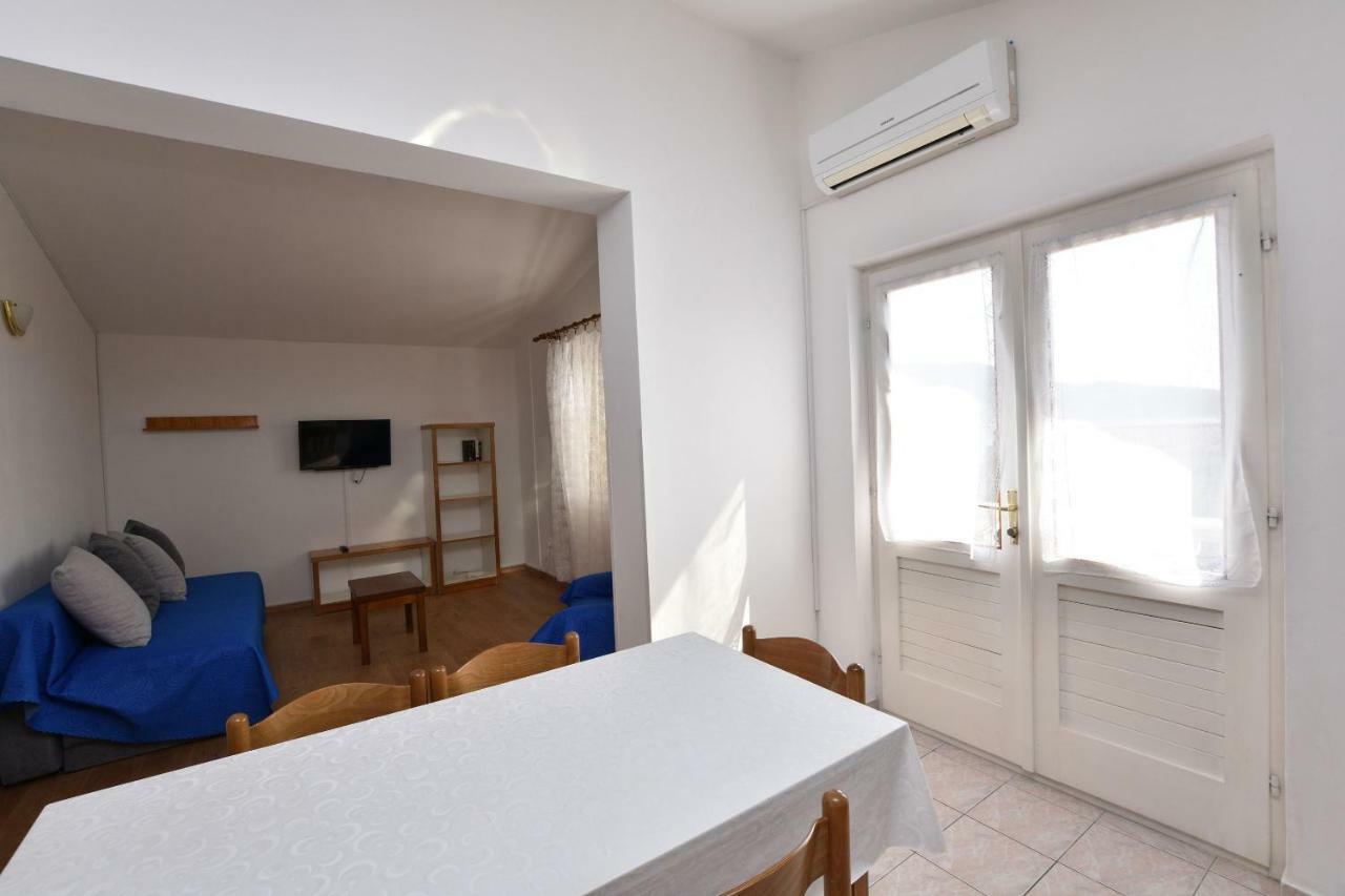 Apartment Damir Primosten Exterior photo