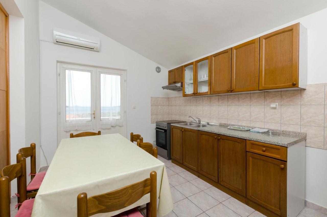 Apartment Damir Primosten Exterior photo